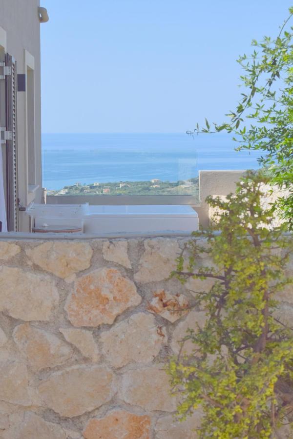 ترابيزاكي Diana Suites المظهر الخارجي الصورة