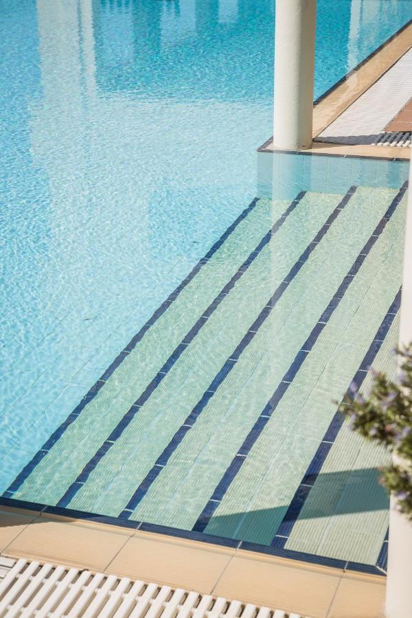 ترابيزاكي Diana Suites المظهر الخارجي الصورة
